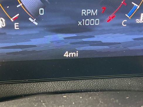 New 2026 Chevrolet Traverse LT w/ Sun and Wheel Package image 16