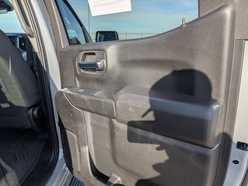 Certified 2024 Chevrolet Silverado 1500 Custom w/ LPO, Dark Essentials Package image 7