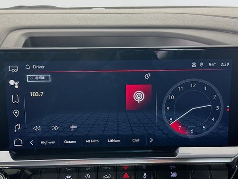 Used 2024 GMC Sierra 1500 Elevation image 19