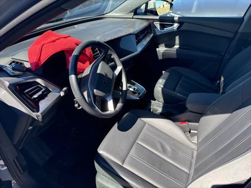 Used 2023 Audi Q4 e-tron Premium w/ Convenience Package RWD image 5