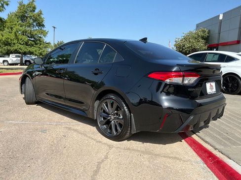 Used 2025 Toyota Corolla SE FWD image 8