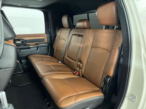 Used 2024 RAM 3500 Limited w/ Towing Technology Group image 38