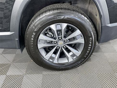 Used 2026 Chevrolet Equinox LT FWD image 34