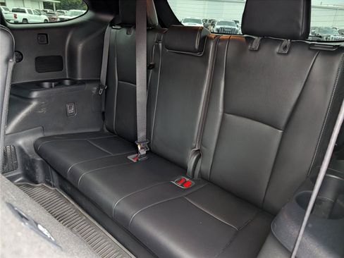 Used 2022 Toyota Highlander XSE AWD/4WD image 33