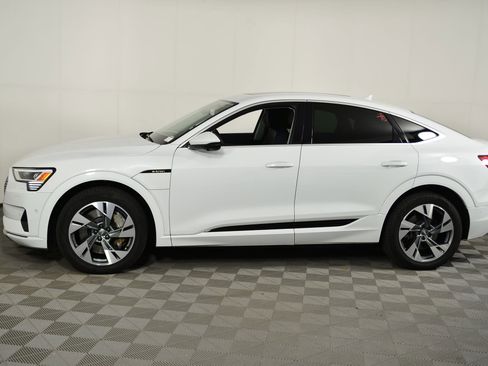 Used 2020 Audi e-tron Premium Plus image 2
