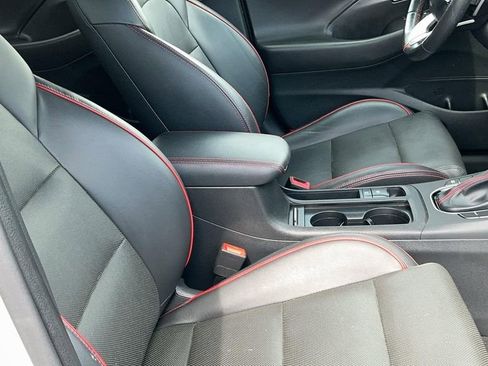 Used 2018 Hyundai Elantra GT Sport image 20