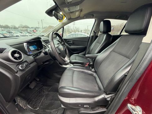 Used 2016 Chevrolet Trax LT w/ LT Convenience Package image 19