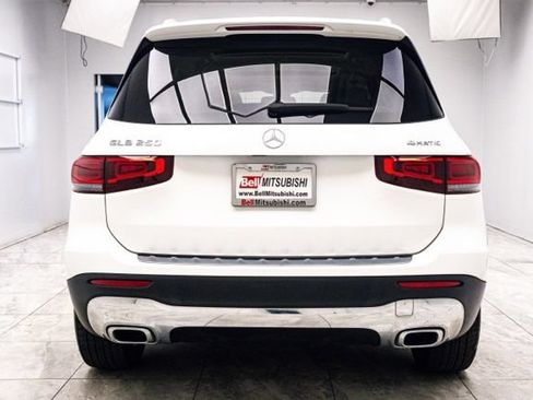 Used 2022 Mercedes-Benz GLB 250 4MATIC image 8