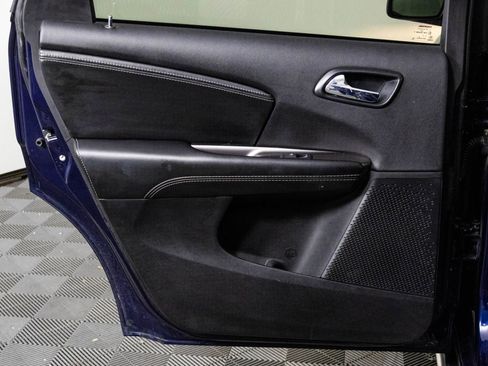 Used 2019 Dodge Journey Crossroad image 33