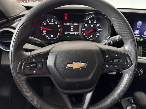Certified 2024 Chevrolet Trax LS FWD image 13