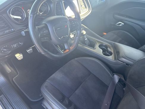Used 2023 Dodge Challenger R/T Scat Pack image 9