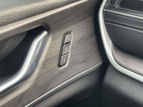 Used 2025 Jeep Grand Cherokee L Limited w/ Trailer Tow Package image 14