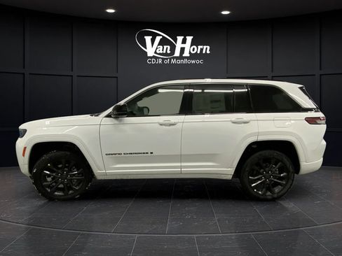New 2026 Jeep Grand Cherokee Limited AWD/4WD image 13