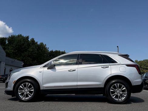 Used 2020 Cadillac XT5 Premium Luxury AWD/4WD image 2