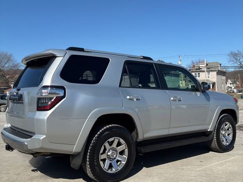 Used 2014 Toyota 4Runner Trail image 5