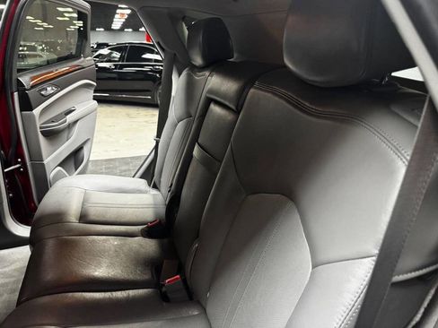Used 2012 Cadillac SRX Luxury image 44