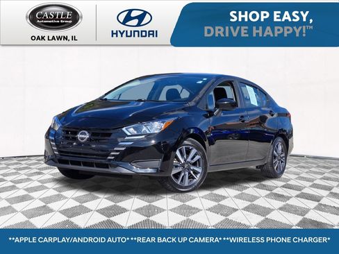 Used 2023 Nissan Versa SV image 1