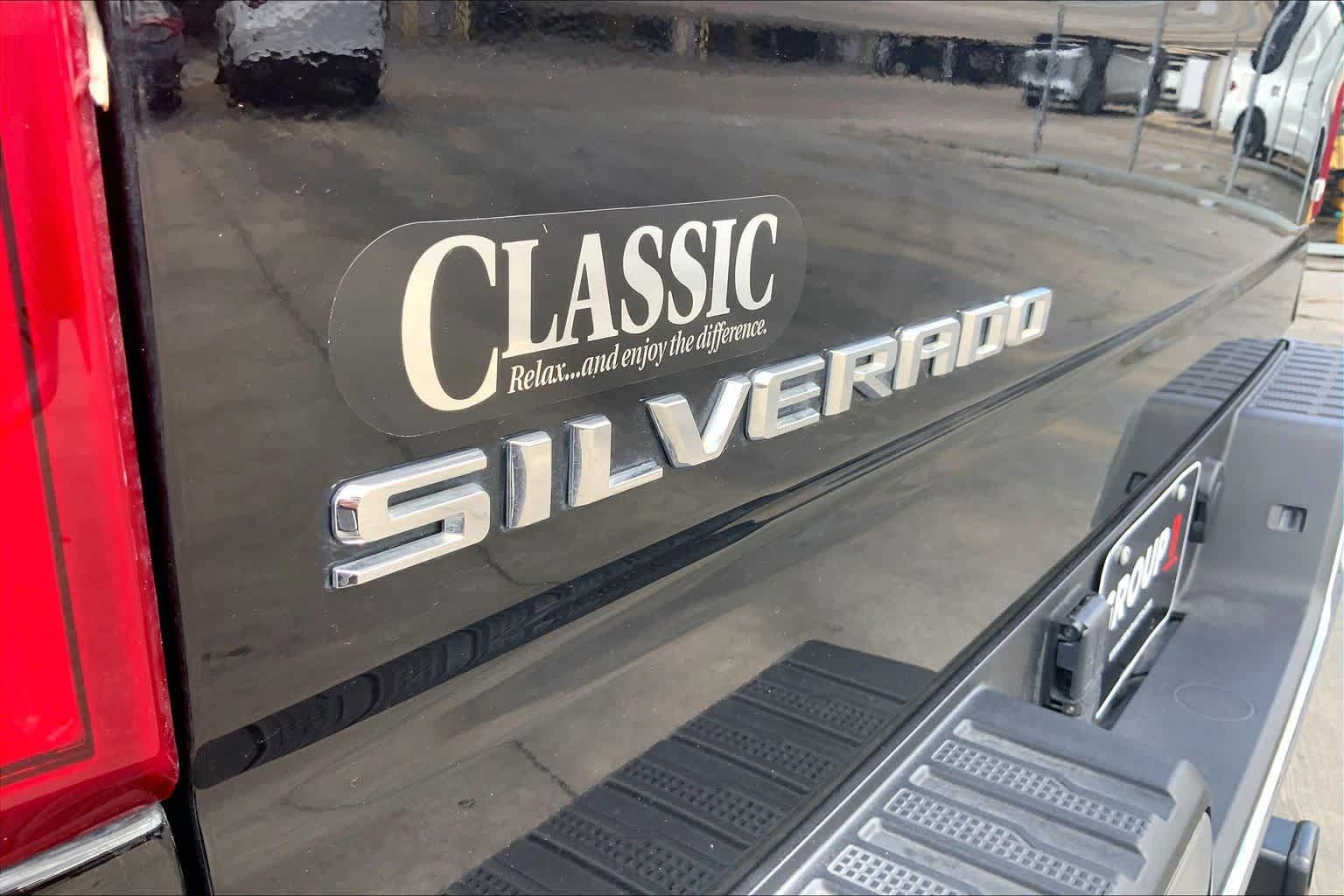 Used 2025 Chevrolet Silverado 1500 LTZ w/ LTZ Convenience Package II RWD image 30