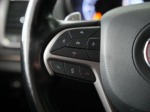 Used 2021 Jeep Grand Cherokee Limited X RWD image 12