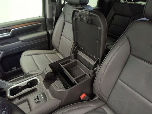 Used 2025 GMC Sierra 3500 Denali w/ Denali Reserve Package AWD/4WD image 30