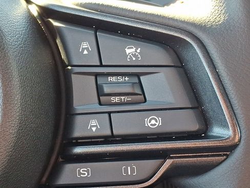 Certified 2025 Subaru Crosstrek 2.5i Limited image 21