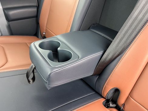 Used 2024 Ford Maverick Lariat image 30