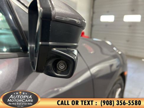 Used 2019 Honda Civic EX image 14