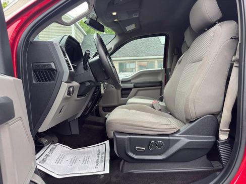 Used 2016 Ford F150 XLT w/ Equipment Group 302A Luxury AWD/4WD image 19