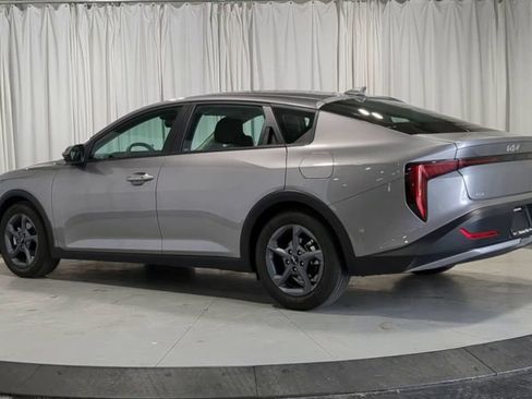 Used 2026 Kia K4 FWD image 8