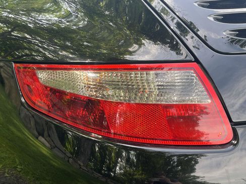 Used 2006 Porsche 911 Carrera 4S AWD/4WD image 22