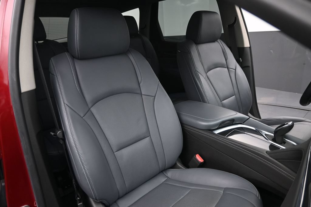 Used 2018 Buick Enclave Premium w/ LPO, Hit The Road Package FWD image 21