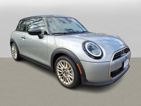 Certified 2025 MINI Cooper S image 3