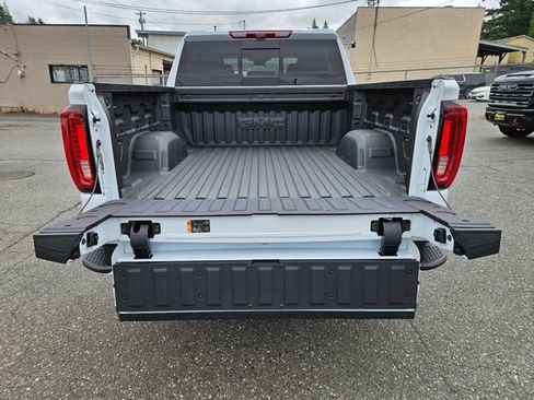 New 2026 GMC Sierra 1500 Denali w/ Denali Reserve Package AWD/4WD image 10