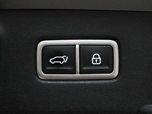 Used 2023 Kia Sorento EX image 10