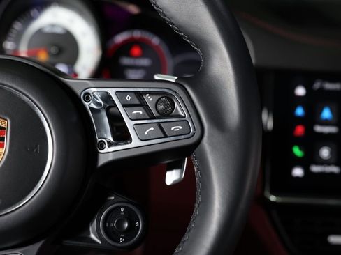 Used 2022 Porsche Cayenne Turbo image 36