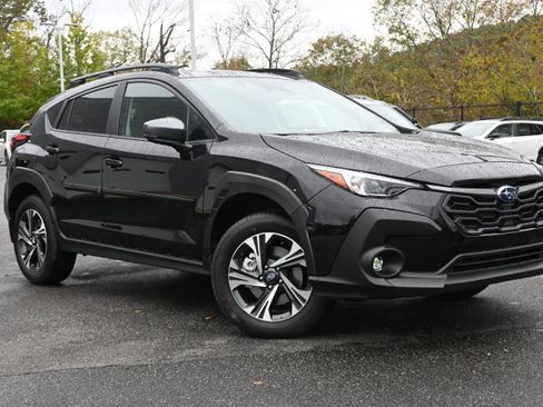 Used 2026 Subaru Crosstrek 2.0i Premium AWD/4WD image 2