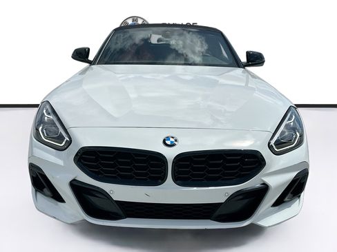 Used 2023 BMW Z4 sDrive30i w/ Shadowloine Package RWD image 2