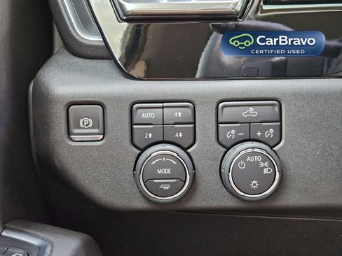 Certified 2025 Chevrolet Silverado 1500 LT AWD/4WD image 24