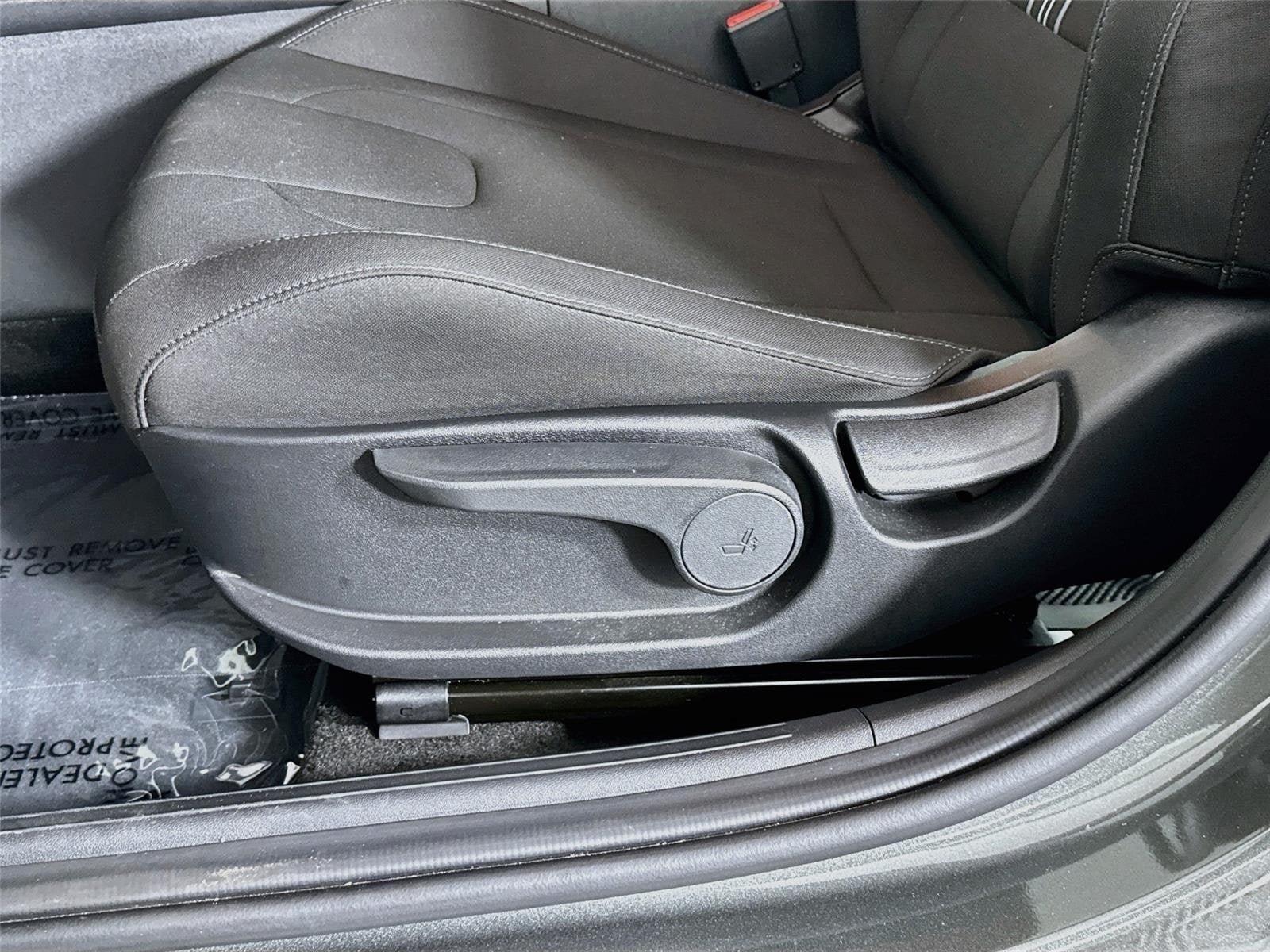 Certified 2025 Hyundai Elantra Sport FWD image 19