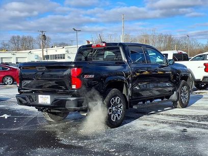 Used 2024 Chevrolet Colorado Z71 w/ Z71 Convenience Package 2
