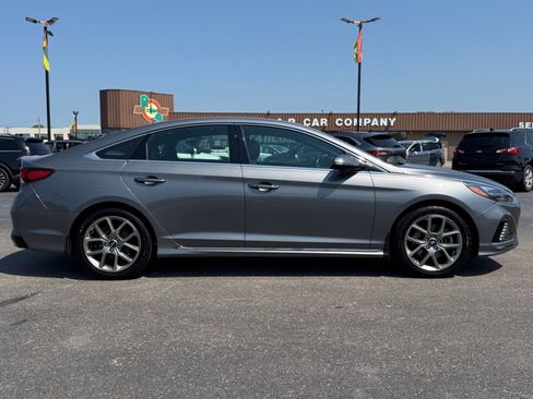 Used 2018 Hyundai Sonata Limited FWD image 9