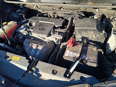 Used 2015 Toyota RAV4 Limited image 27