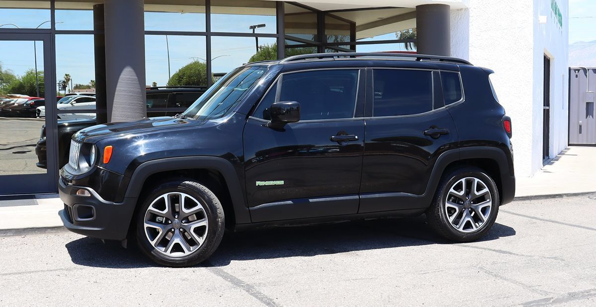Used 2018 Jeep Renegade Latitude FWD image 5