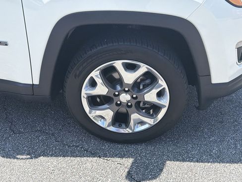 Used 2019 Jeep Compass Limited AWD/4WD image 14