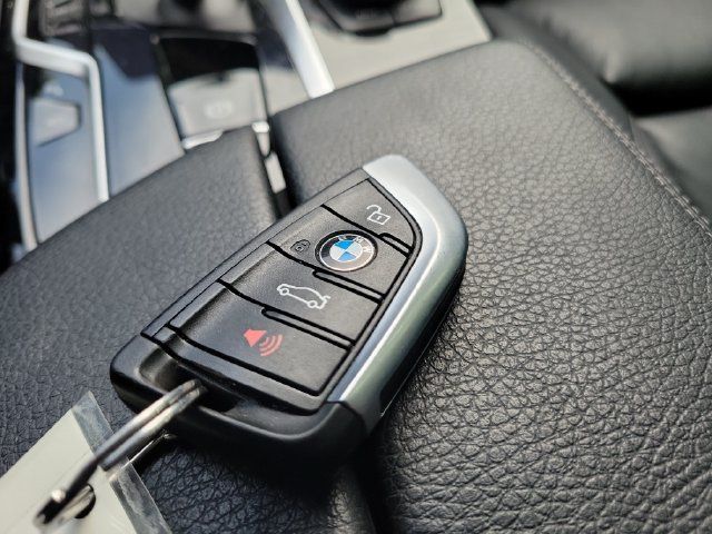 Used 2021 BMW 530i RWD image 35