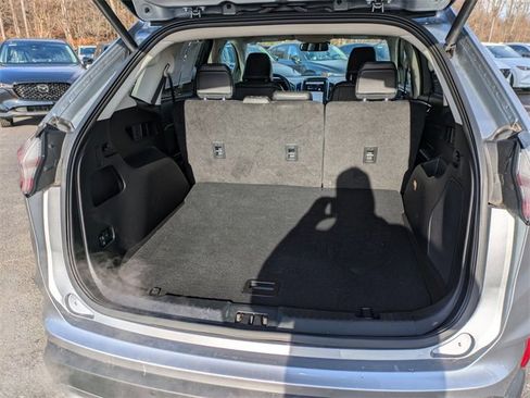 Used 2024 Ford Edge Titanium image 18