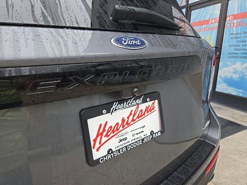 Used 2022 Ford Explorer ST-Line image 20