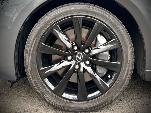 Used 2016 Lexus IS 200t RWD image 12