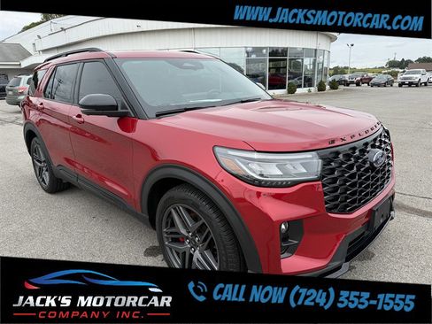 Used 2025 Ford Explorer ST AWD/4WD image 1