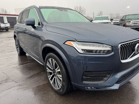 Used 2021 Volvo XC90 T6 Momentum image 10